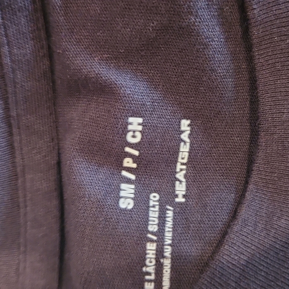 Under Armor Tee - Picture 3 of 3